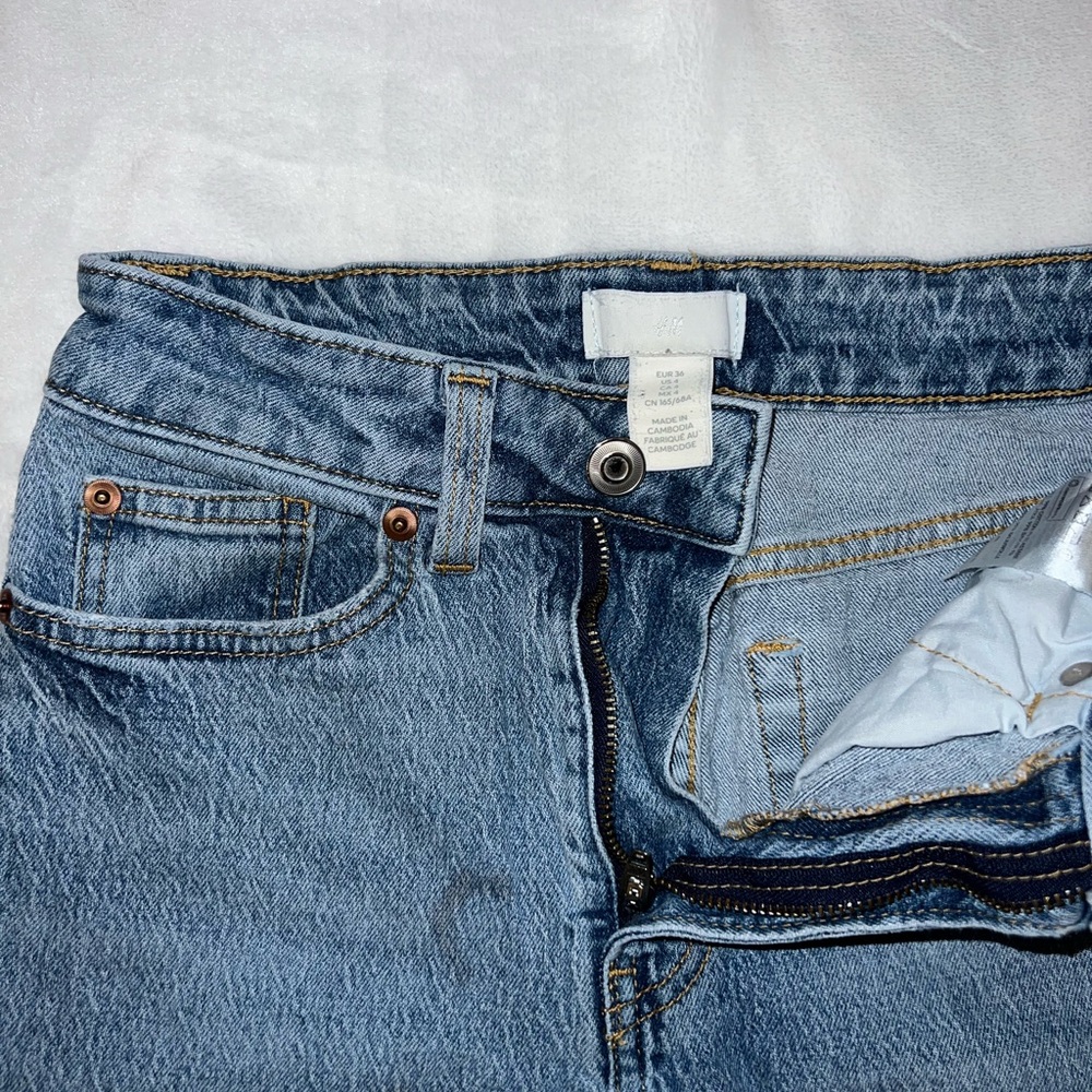 H&M Light Blue Straight Jeans (4)
